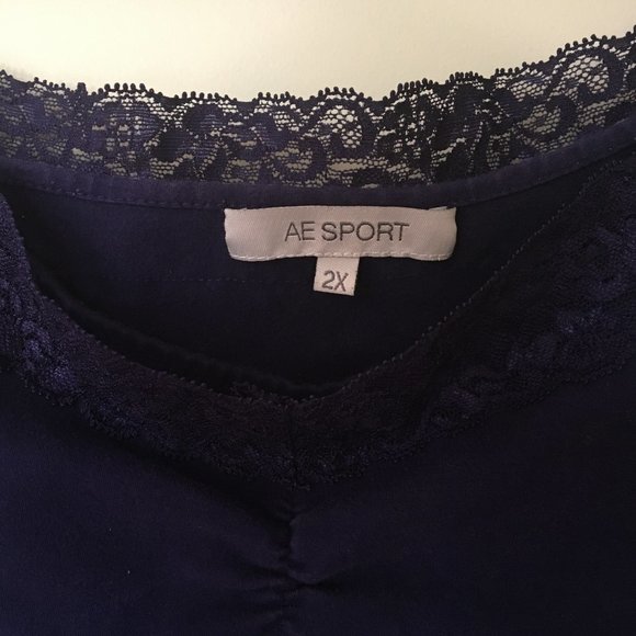 EUC Navy blue Tank / Camisole top with lace trim - Picture 3 of 3